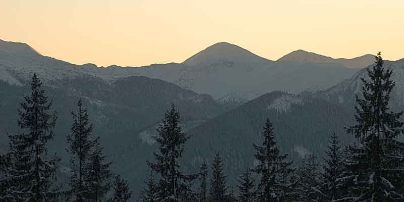 22_Widok z Gubalowki na Tatry Zachodnie.jpg